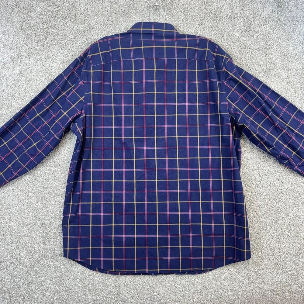 UNTUCKit measurements chest
